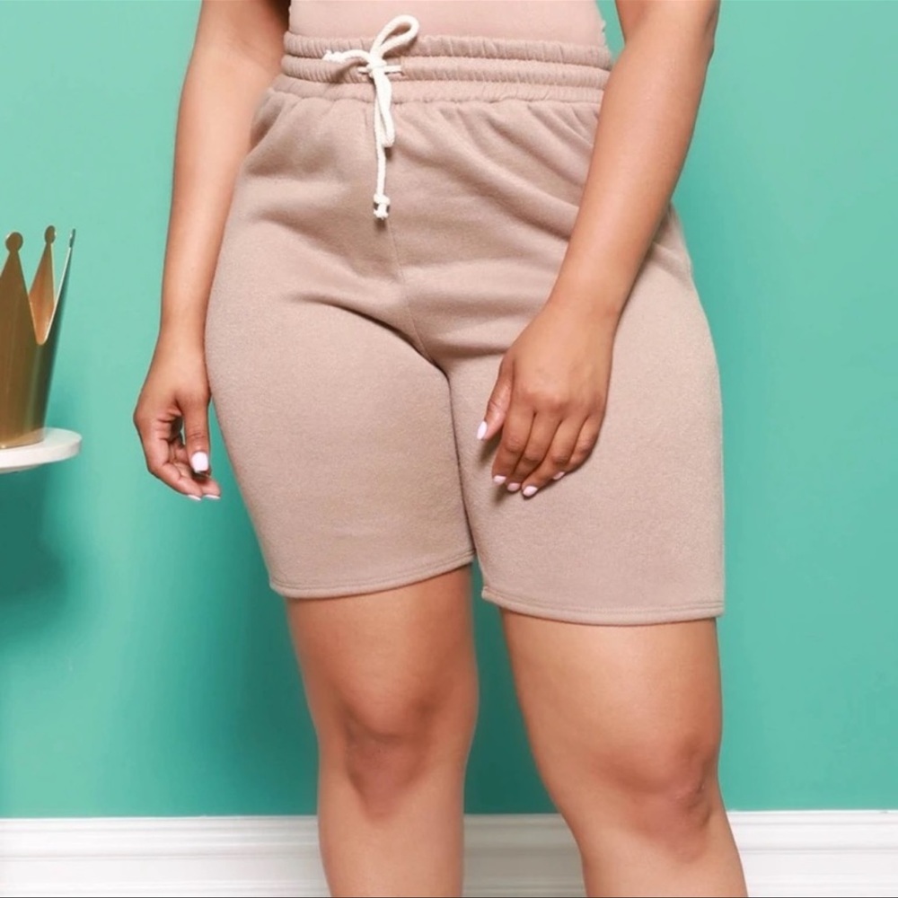 Boutique | Feeling Sporty Taupe Jogger Shorts